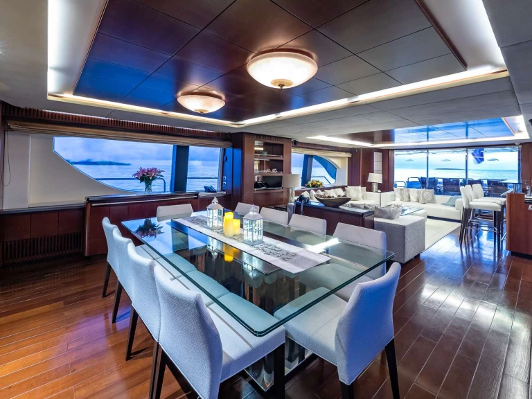 Hire Luxury Yacht with or without skipper Azimut British Virgin Islands (BVI)
