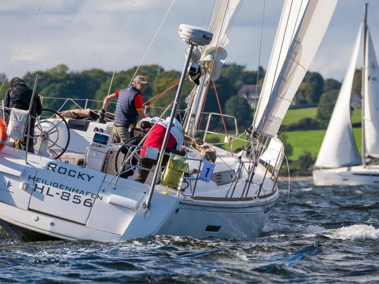 Hire Sailboat Jeanneau with a boat licence