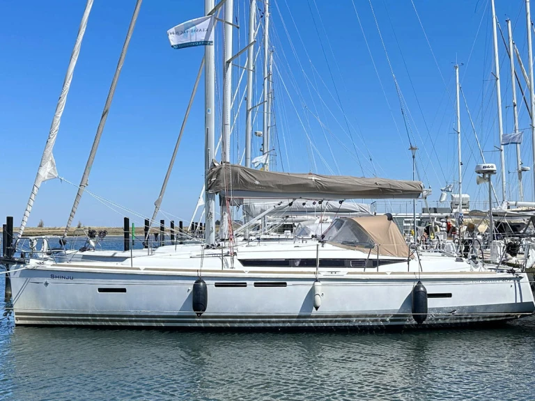 Sailboat hire in Heiligenhafen - Jeanneau Sun Odyssey 409