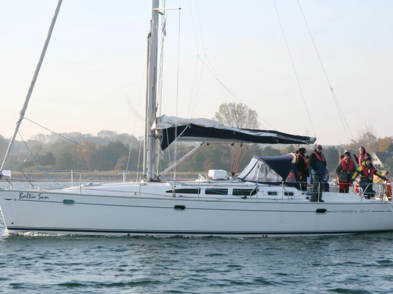 Hire a Jeanneau Sun Odyssey 43 Flensburg