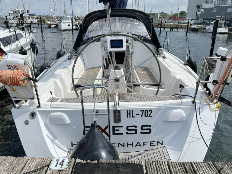Yacht hire Barth cheap X-37