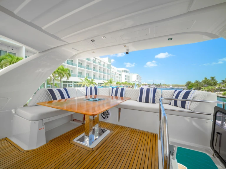 Charter a Prestige Yachts Exumas in Miami on Samboat