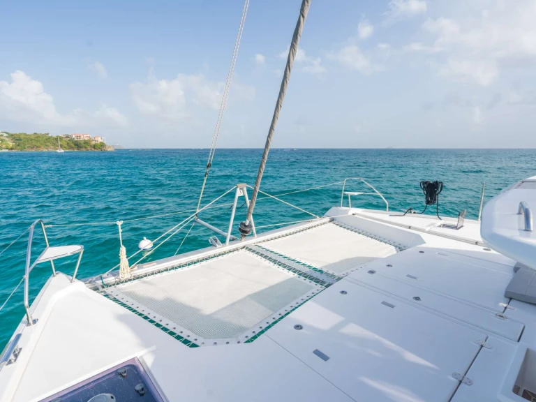 Hire Luxury Yacht with or without skipper Leopard Road Town