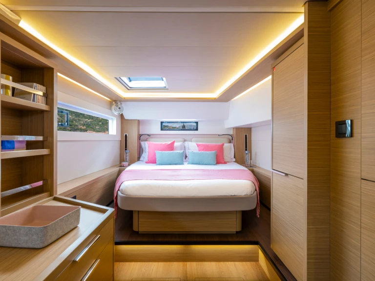 Yacht hire Plataniás cheap Lagoon 46 Owner's Version (LUXURY Equipped, SKIPPERED only)