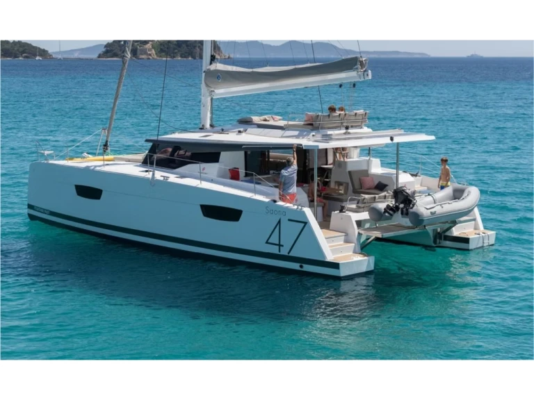 Catamaran hire in Saint George's - Fountaine Pajot Saona 47