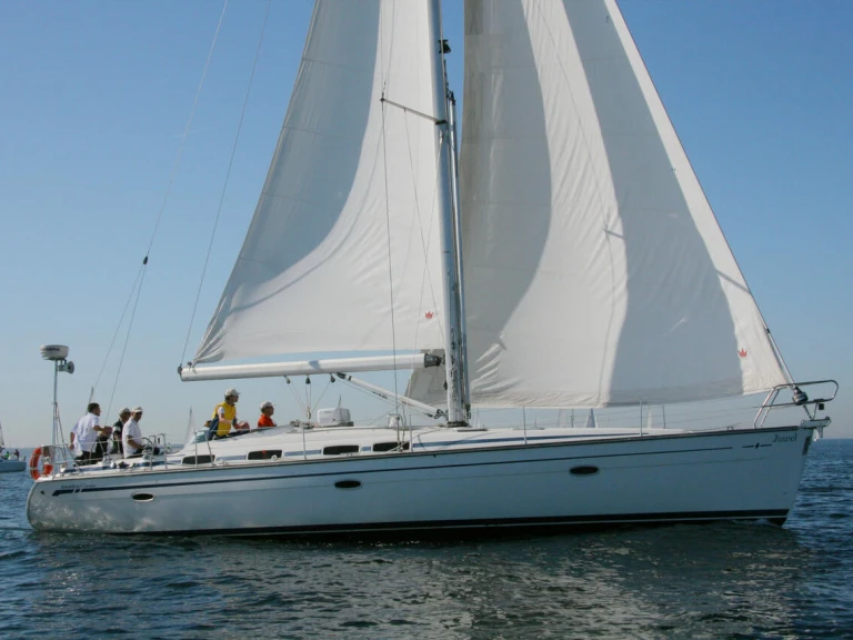 Sailboat hire in Heiligenhafen - Bavaria Cruiser 46