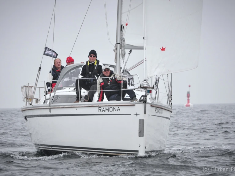 Sailboat to hire Heiligenhafen at the best price