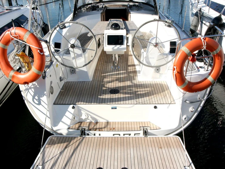 Bavaria Cruiser 34 charter bareboat or skippered in  Heiligenhafen