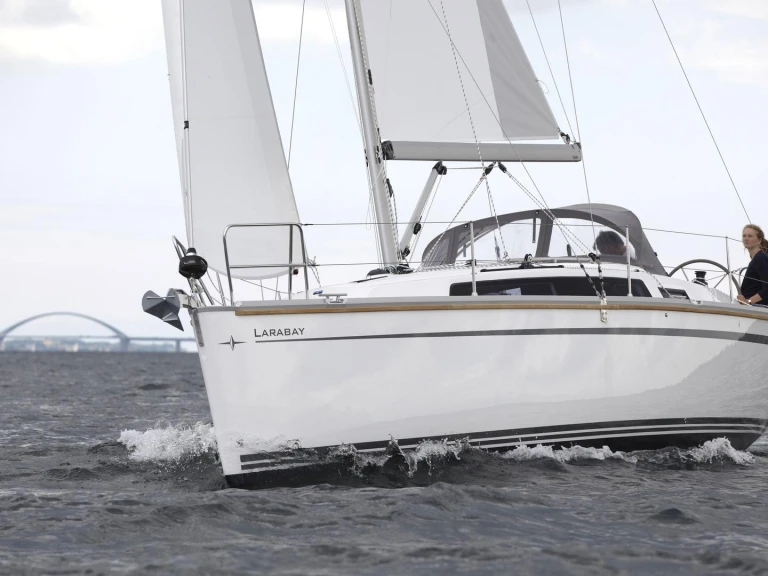 Yacht charter Heiligenhafen - Bavaria Cruiser 34 on SamBoat
