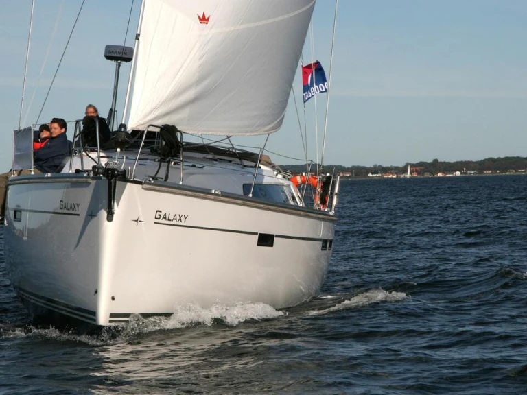 Hire Sailboat Bavaria with a boat licence