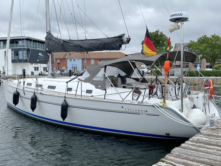 Sailboat hire in Heiligenhafen - Bénéteau Cyclades 43.3
