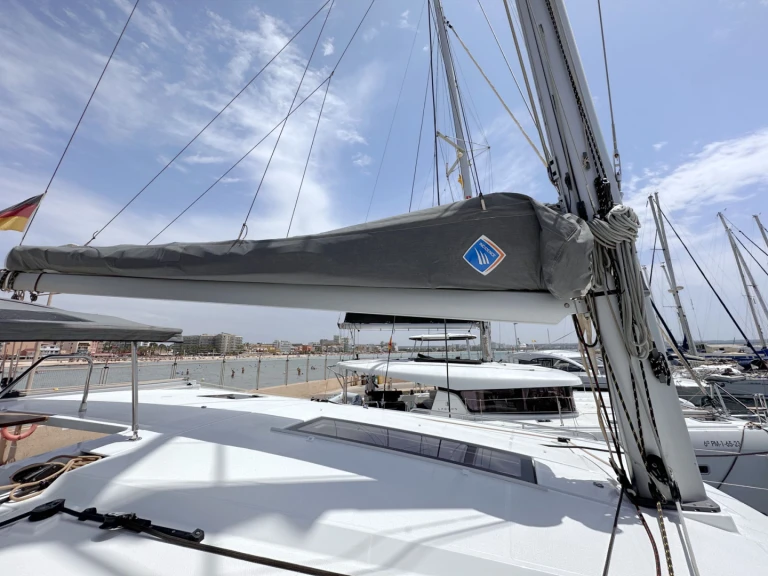 Catamaran to hire Can Pastilla at the best price