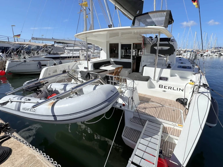 Charter a Lagoon Lagoon 40 in Can Pastilla on Samboat