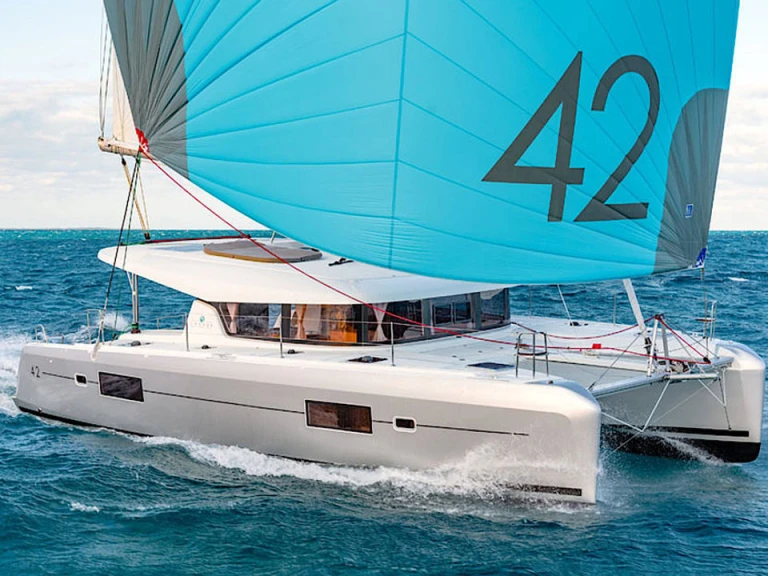 Charter a Lagoon Lagoon 42 in Can Pastilla on Samboat