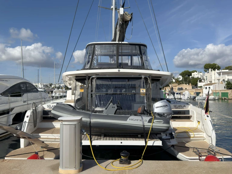 Catamaran hire in Can Pastilla - Lagoon Lagoon 51