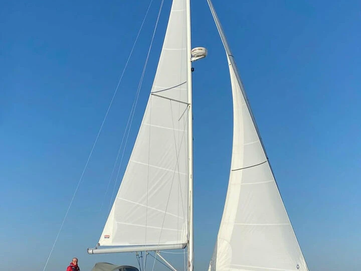 Hire a Bénéteau Oceanis 31 Flensburg