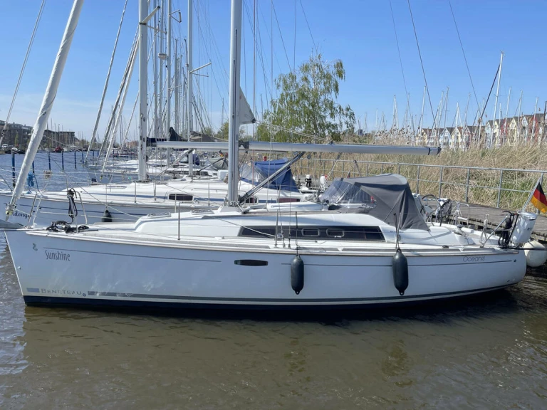 Hire Sailboat Bénéteau with a boat licence