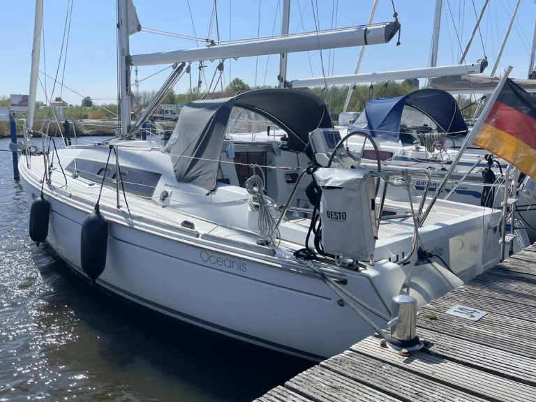Sailboat to hire Barth at the best price