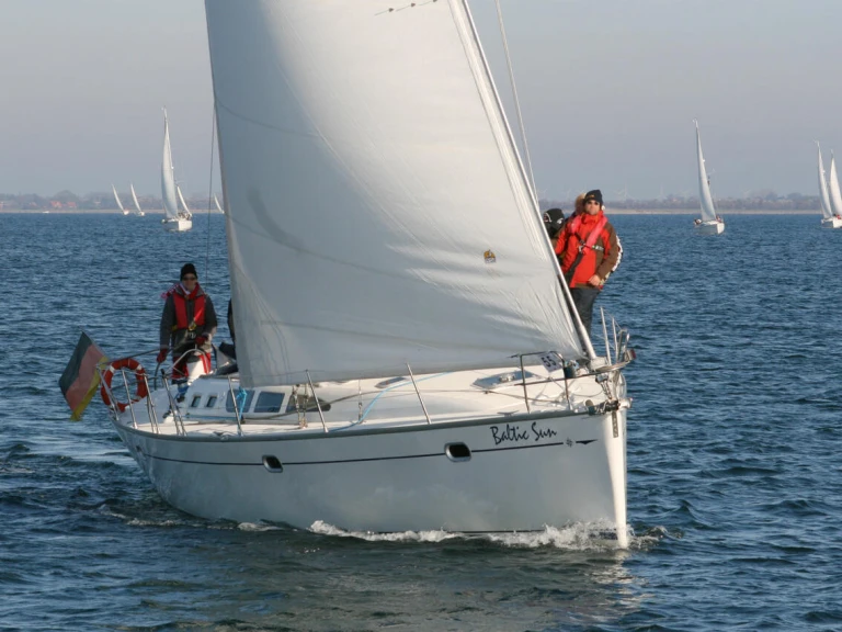 Hire Sailboat Jeanneau with a boat licence