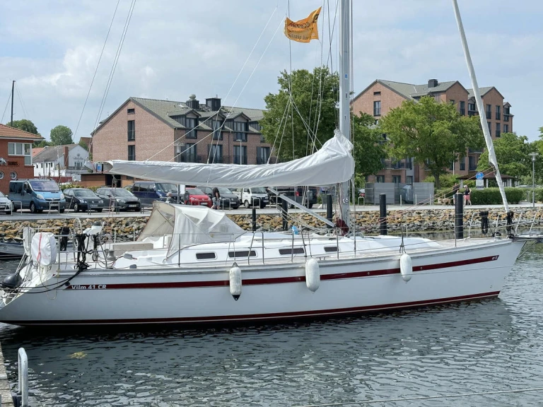 Sailboat hire in Barth - Bootsbau Rügen GmbH Vilm 41 cruiser