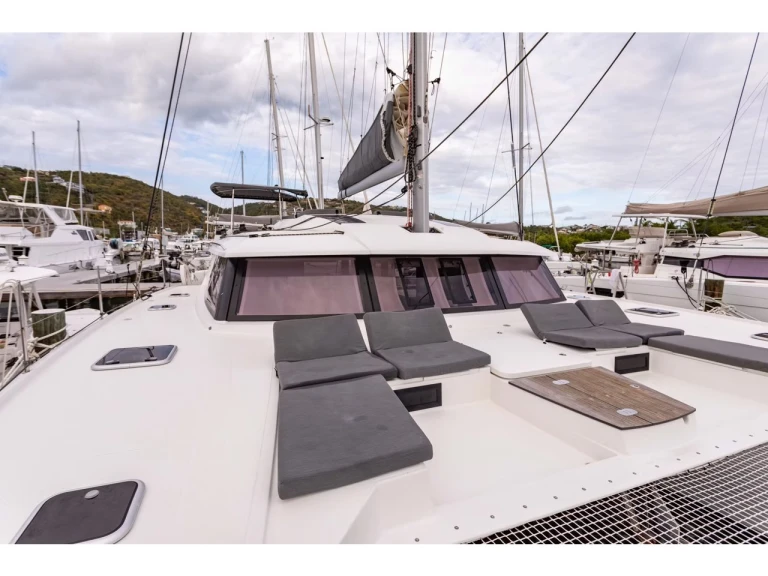 Yacht charter Saint George's - Fountaine Pajot Saba 50 on SamBoat