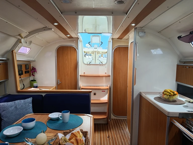 Sailboat to hire Las Galletas at the best price