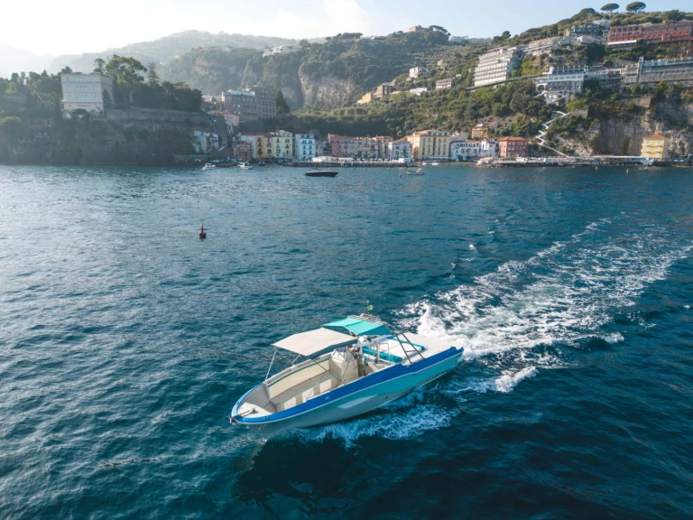 Motorboat to hire Palermo at the best price
