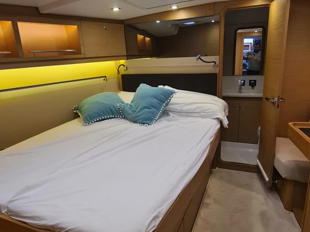 Hire Sailboat Dufour with a boat licence