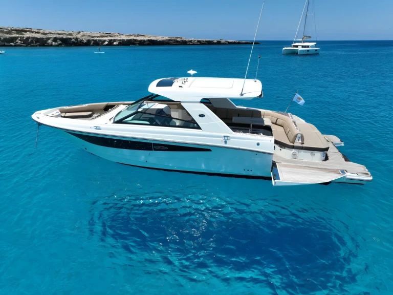 Charter a Sea Ray SLX 400 in Ayia Napa Marina on Samboat