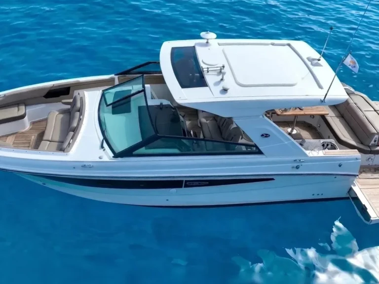 Hire Motorboat with or without skipper Sea Ray Ayia Napa Marina