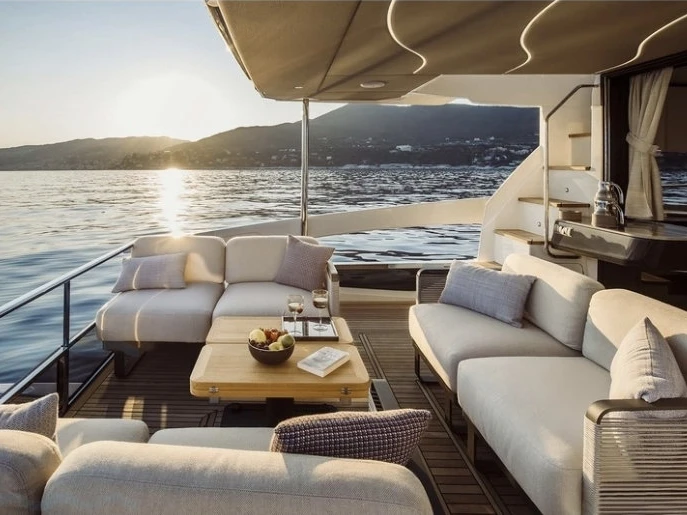 Hire Motorboat with or without skipper Absolute Castellammare di Stabia