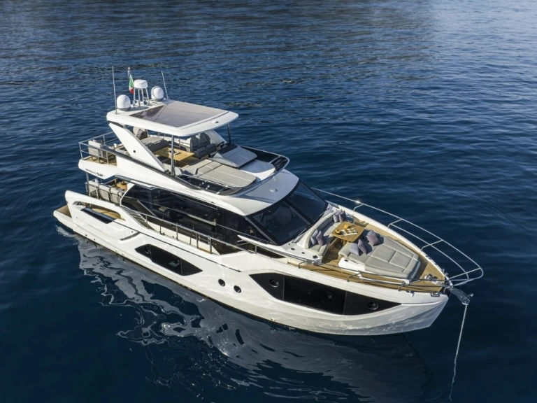 Hire Motorboat Absolute with a boat licence