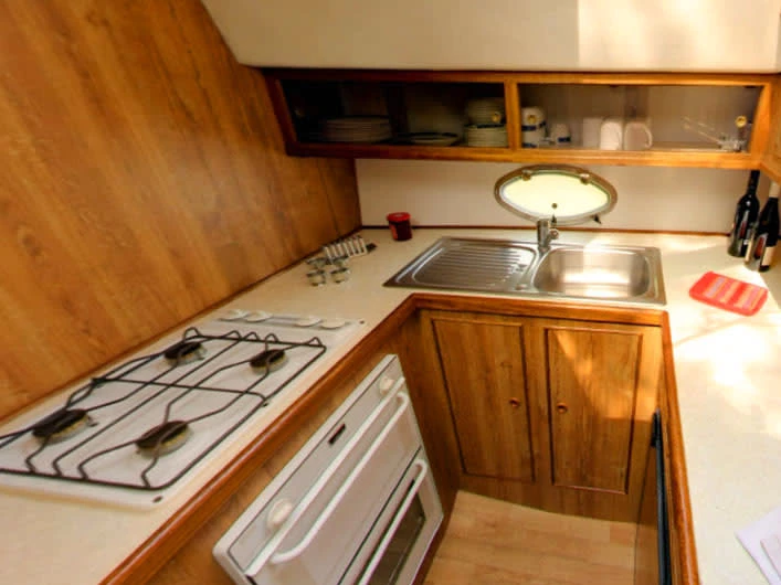 Yacht hire Saint-Gilles du Gard cheap Countess