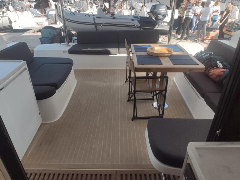 Yacht charter Tourlos - Lagoon Lagoon 51 on SamBoat