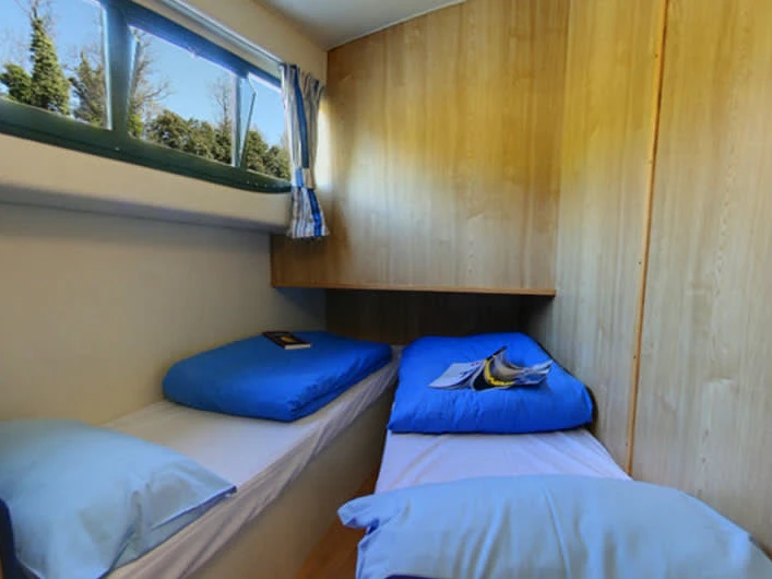 Hire Motorboat Le Boat with a boat licence