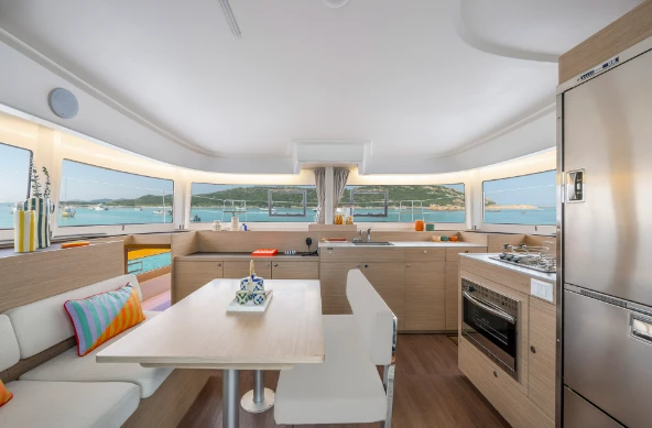Hire a Lagoon Lagoon 38 3 CAB Pianottoli-Caldarello