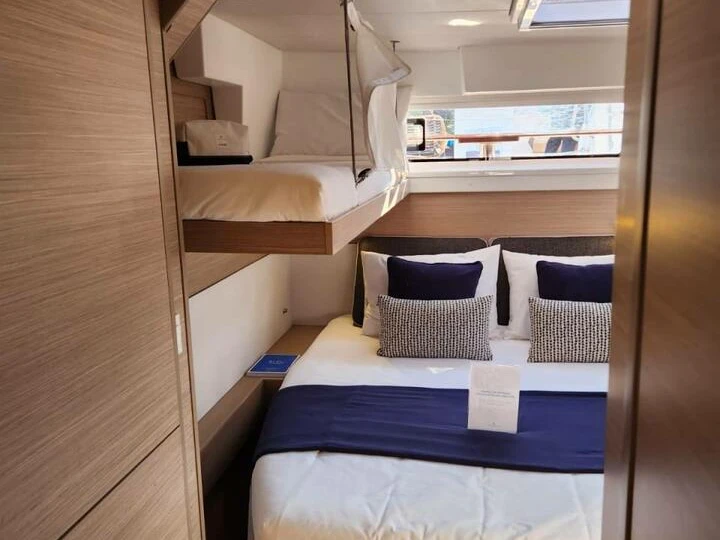 Hire Catamaran with or without skipper Lagoon Bonifacio