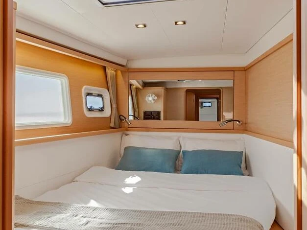 Catamaran to hire Pianottoli-Caldarello at the best price