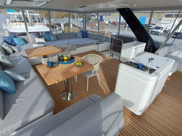 Yacht hire Ajaccio cheap Lagoon Seventy 7