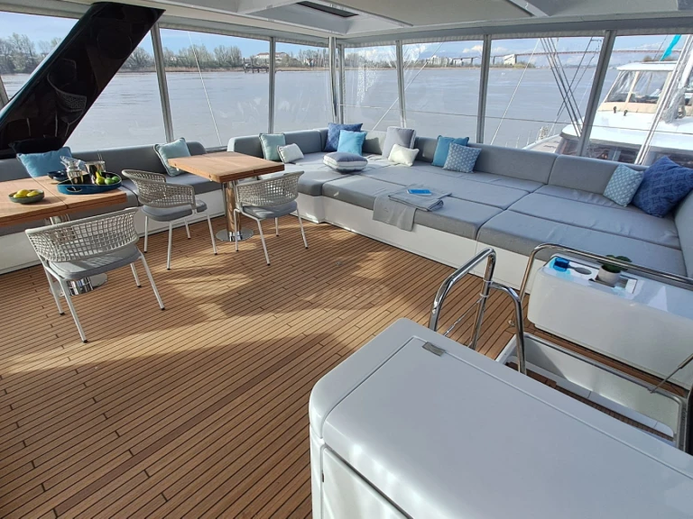 Catamaran hire in Ajaccio - Lagoon Lagoon Seventy 7