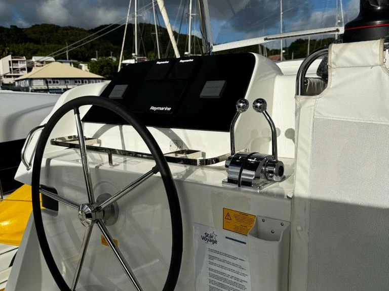 Catamaran hire in Le Marin - Lagoon Lagoon 42