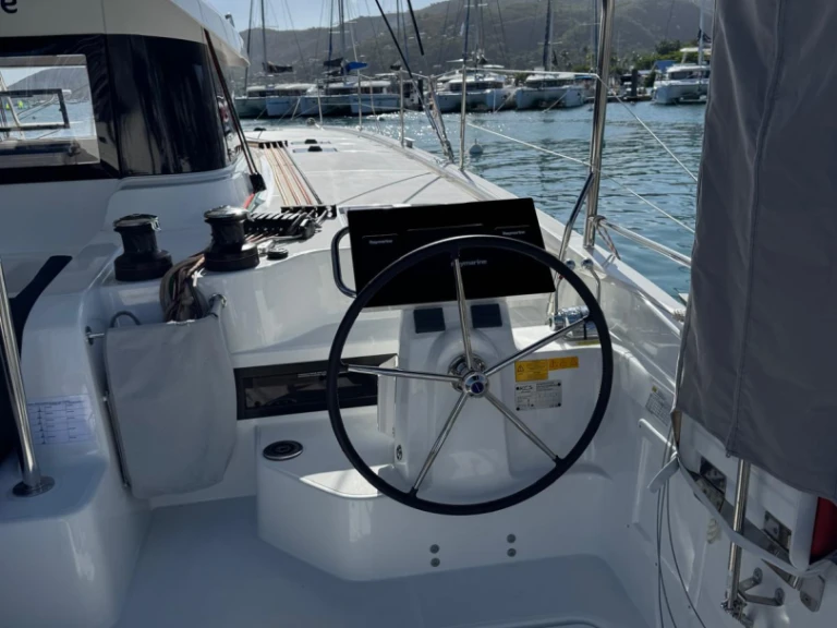Hire a Excess Excess 14 Le Marin