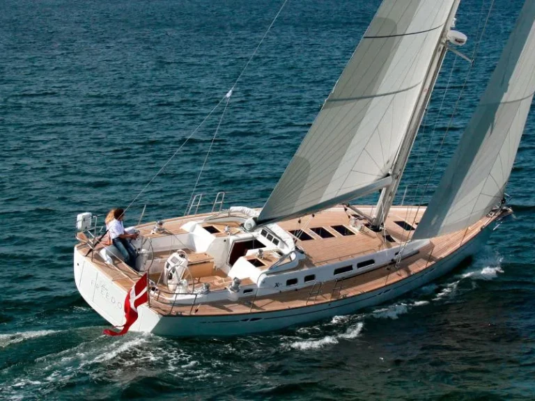 Sailboat to hire Antibes at the best price