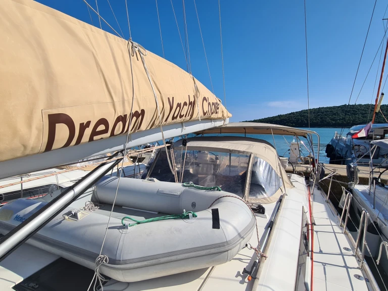 Hire a Dufour Dufour 520 Grand Large Seget Donji